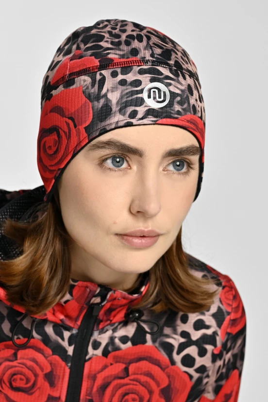 Short hat with earflaps Selva Roses - packshot